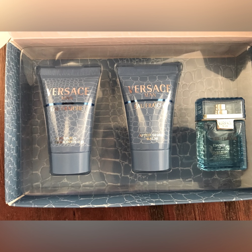 NEW Versace Authentic Man Travel Perfum After Shave Shower 3 Pieces Gift Set